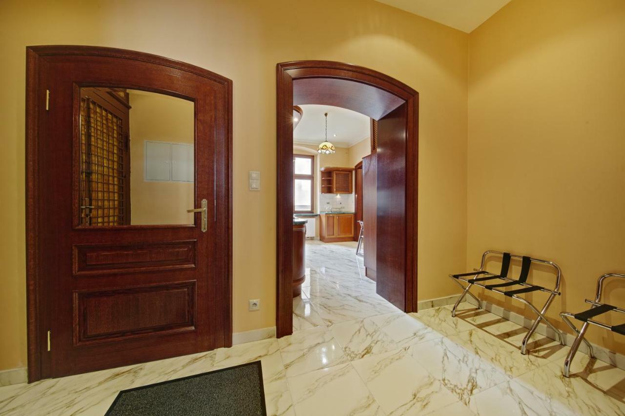 קטוביץ Apartamenty Tessa Jagiellonska מראה חיצוני תמונה